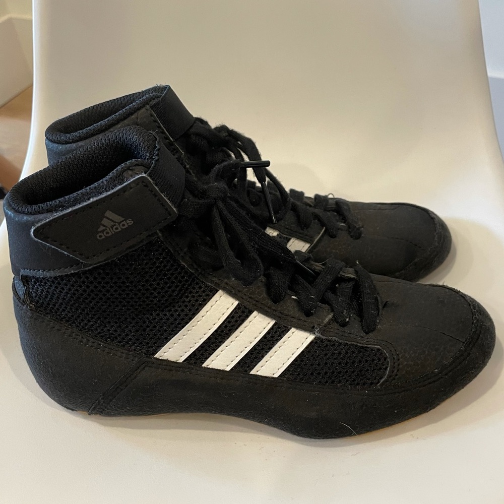 Adidas kids HVC wrestling shoe